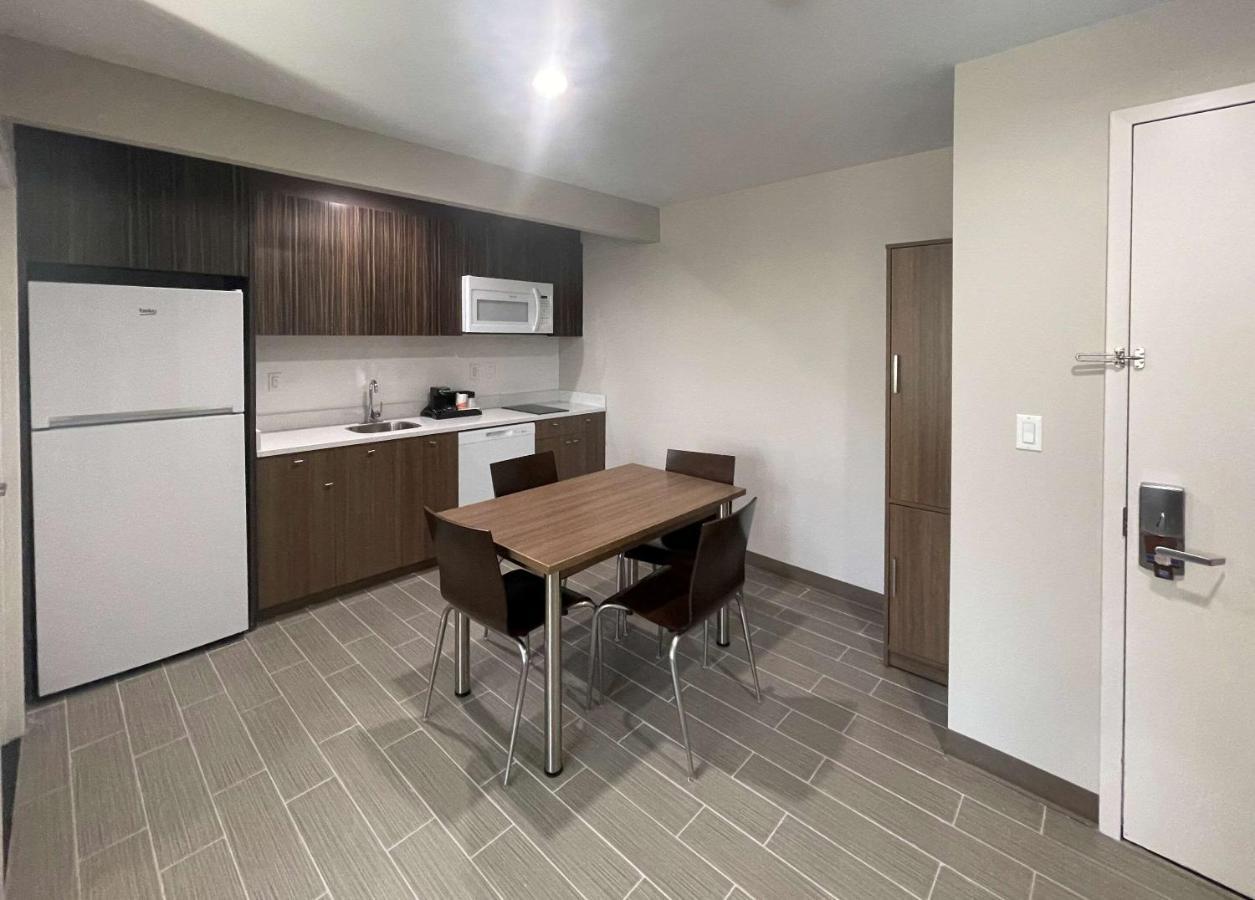 Mainstay Suites New York Exteriör bild