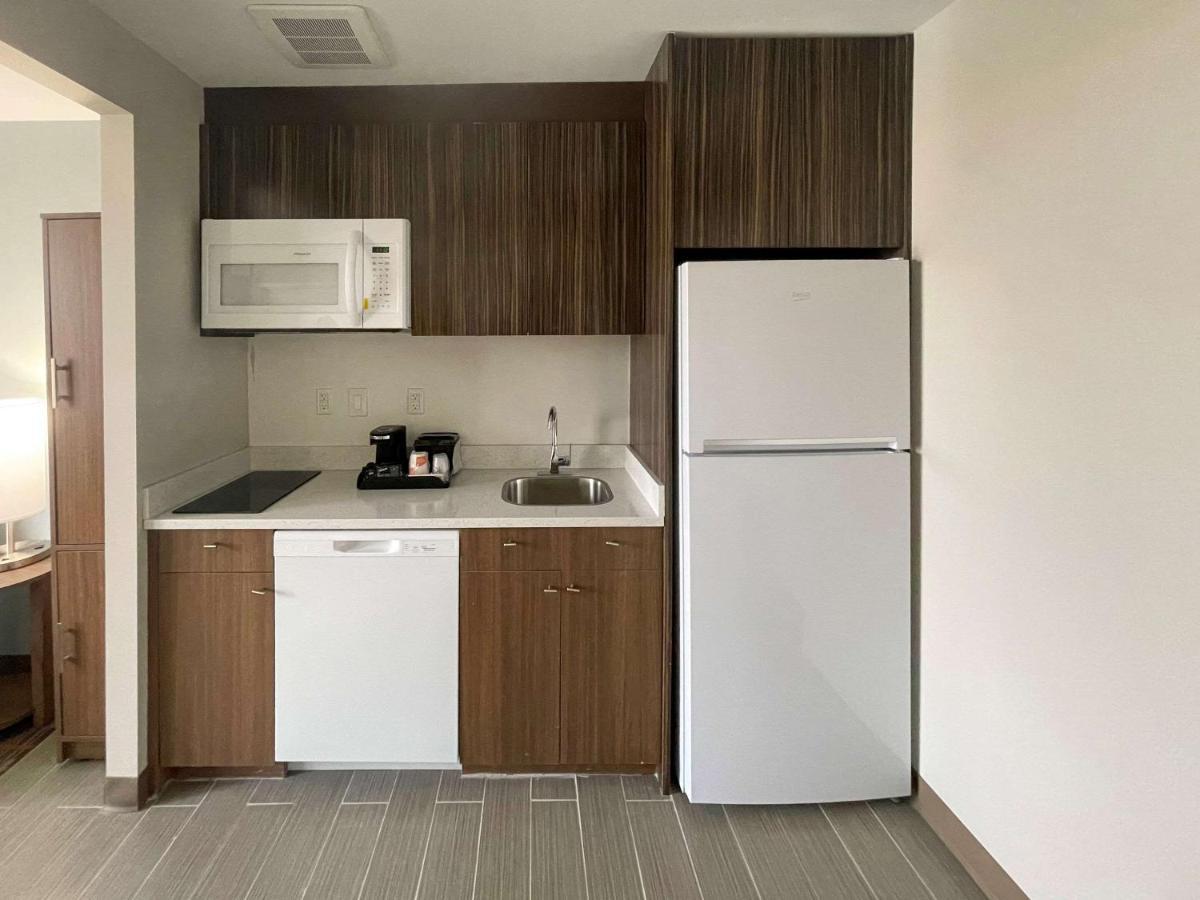 Mainstay Suites New York Exteriör bild