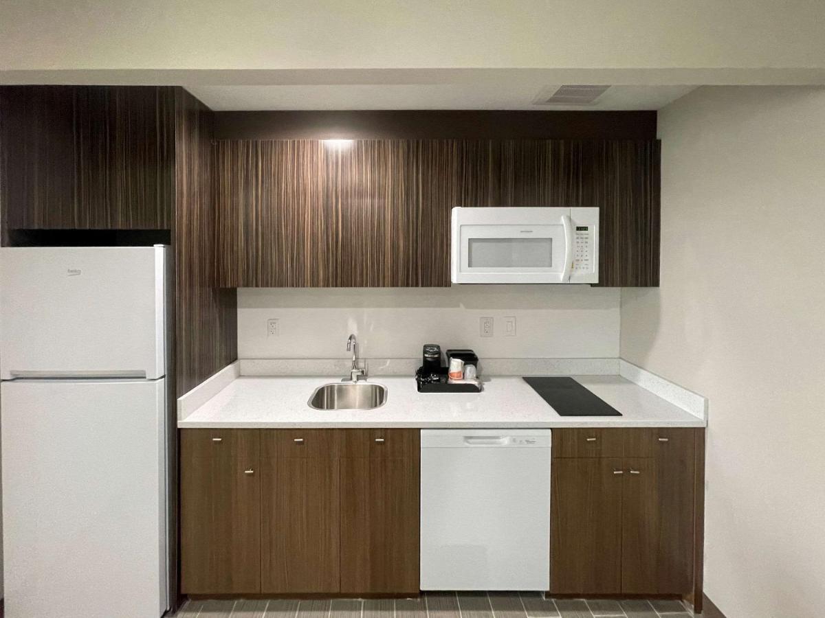 Mainstay Suites New York Exteriör bild